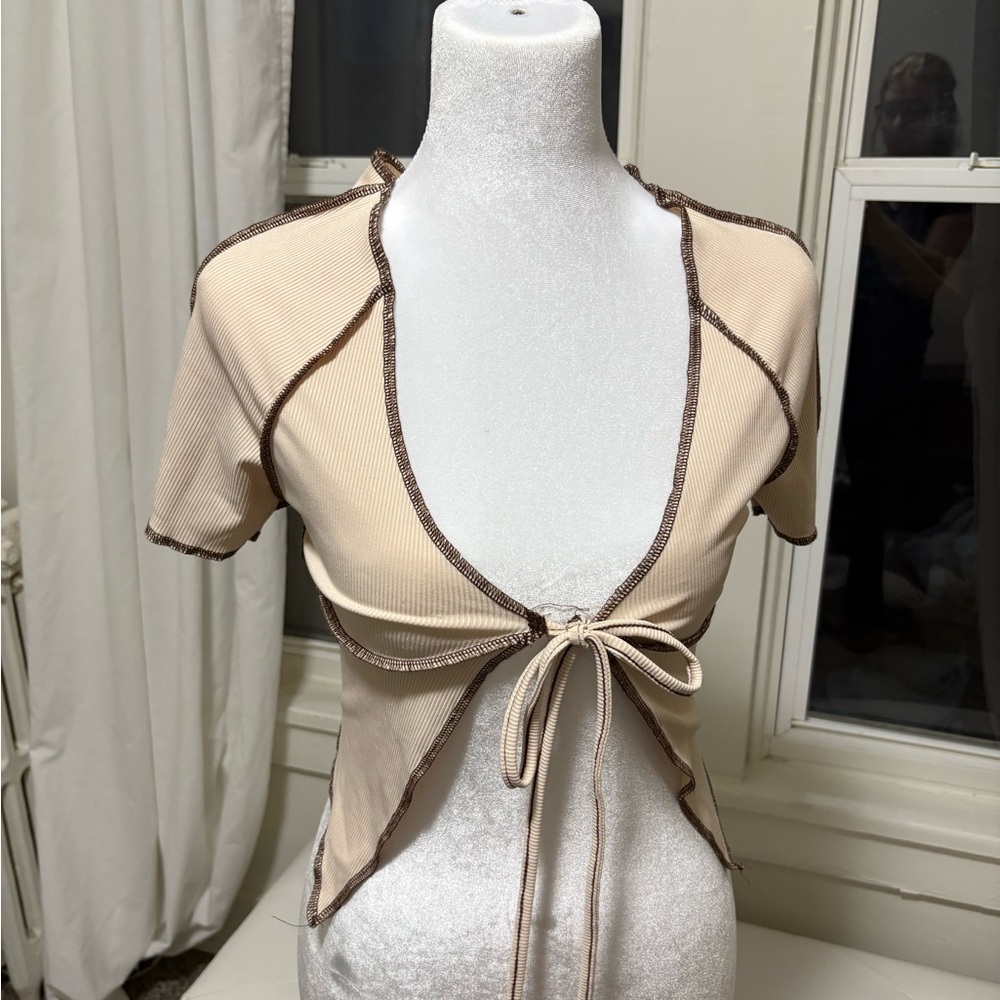 Beige Tie-Front Crop Top with Brown Trim